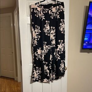 Floral Wide Leg Pants - Black and Pink